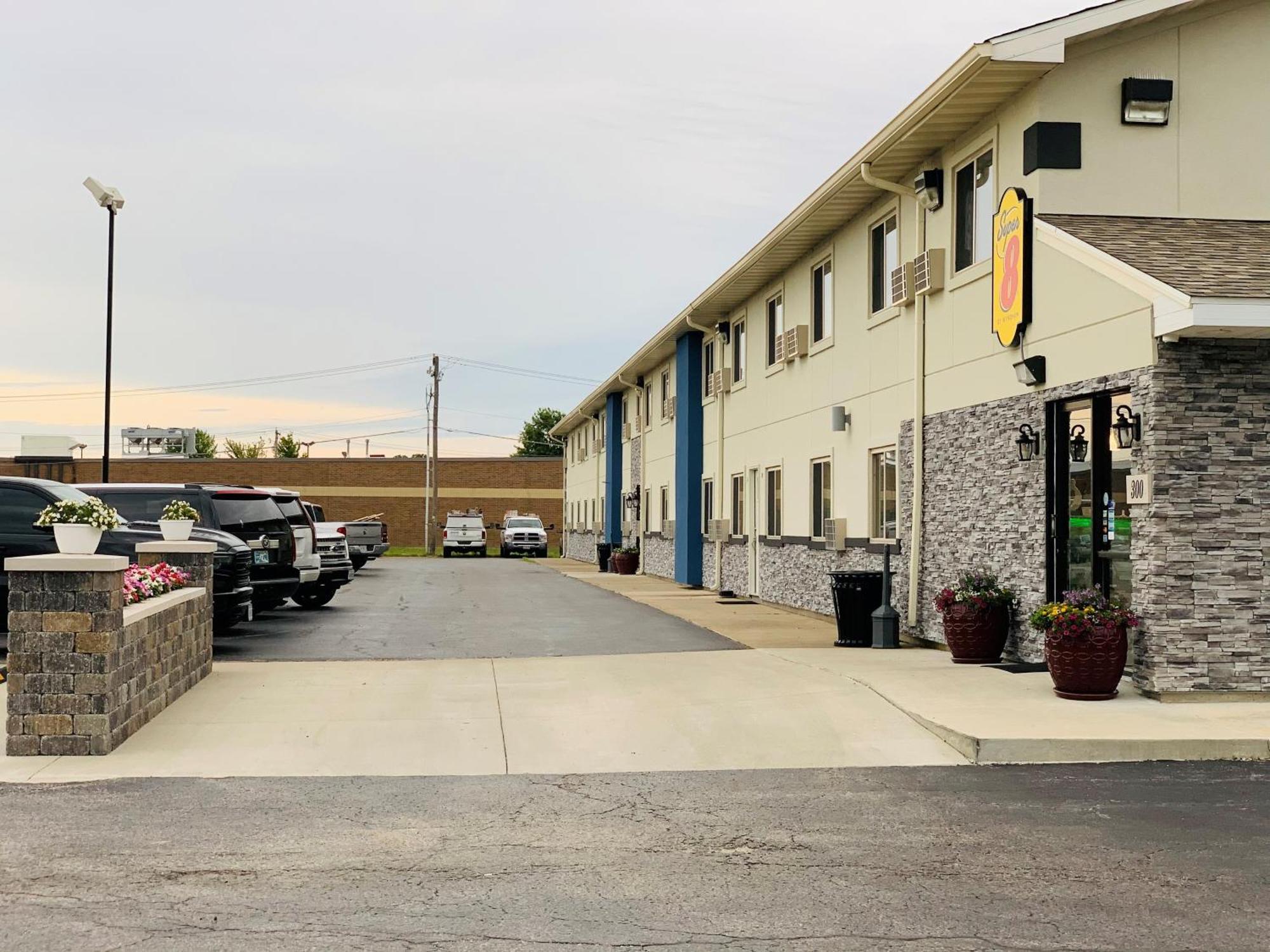 Super 8 By Wyndham Moberly Mo Motel Ngoại thất bức ảnh