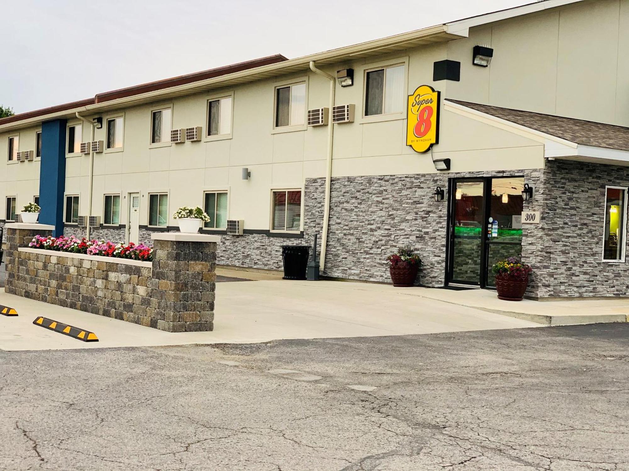 Super 8 By Wyndham Moberly Mo Motel Ngoại thất bức ảnh